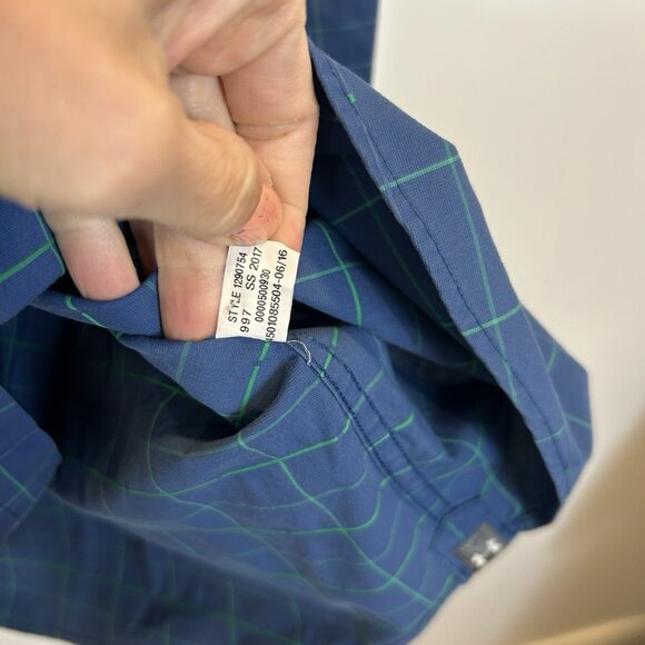 UNDER ARMOUR Mens 2XL Backwater Long Sleeve Button Fishing Shirt 1290754 - Picture 5 of 8